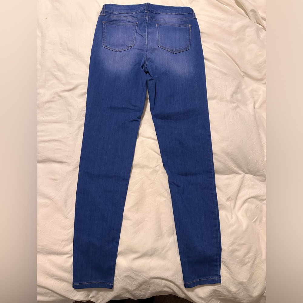 Celebrity Pink Mid Rise Blue Lagoon Wash Skinny Jeans